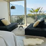 公寓 Evasion Lakefront In
