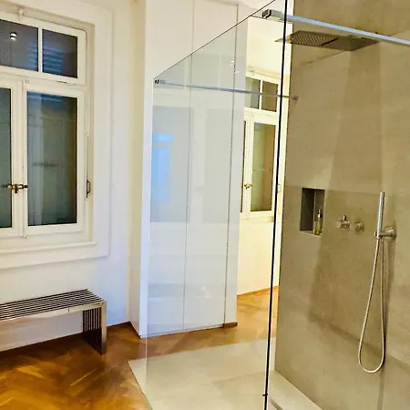 Evasion Lake Front In Montreux Apartment *