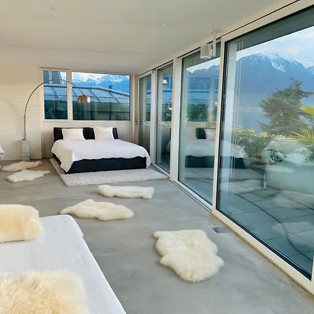 Evasion Lakefront In Apartment Montreux