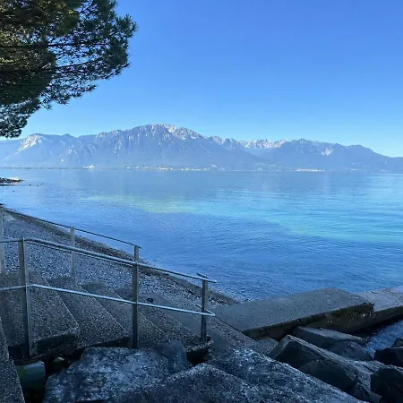 Evasion Lakefront In